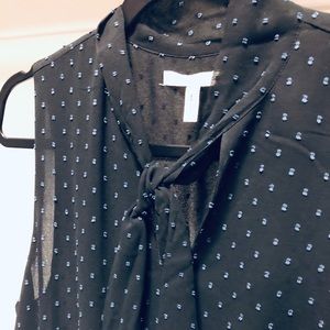 Ooh-la-la little navy dress